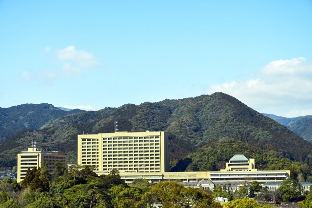 山口県庁